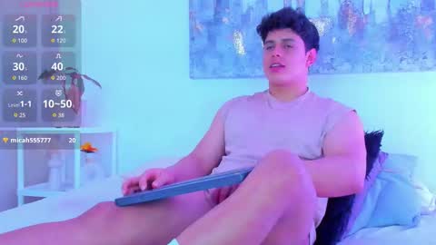 Snapshot of arminjones1 chatting on 11-28-25, 05:32 online show from 11-28-25, 05:32