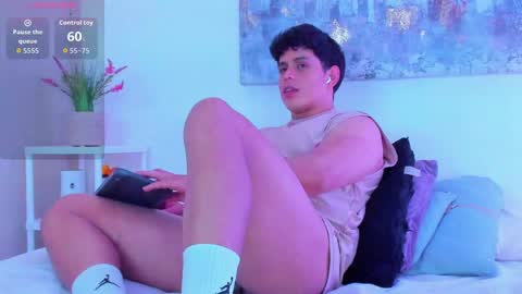   online show from 04-09-26, 05:07