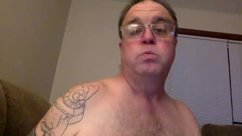 Snapshot of armyguy5311 chatting on 05-10-26, 03:55 armyguy5311 online show from 05-10-26, 03:55