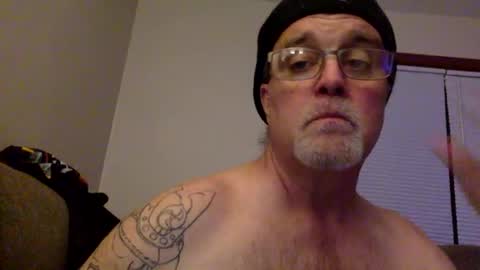 Snapshot of armyguy5311 chatting on 06-05-26, 06:42 armyguy5311 online show from 06-05-26, 06:42