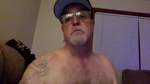 Snapshot of armyguy5311 chatting on 06-06-26, 09:25 armyguy5311 online show from 06-06-26, 09:25