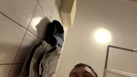 armyskater32 online show from 03-26-26, 06:19