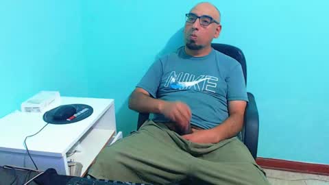 arnelux72 online show from 03-10-25, 05:11