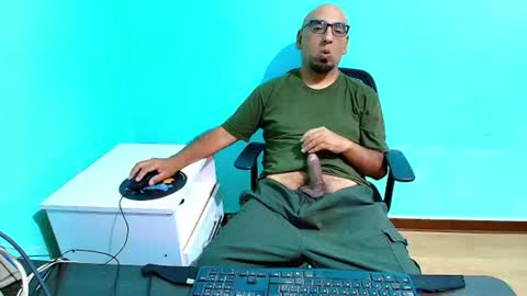 arnelux72 online show from 06-23-26, 05:49