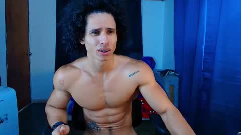 Snapshot of arnold_black69 chatting on 06-29-26, 12:05 arnold black online show from 06-29-26, 12:05