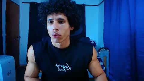 Snapshot of arnold_black69 chatting on 07-15-26, 11:59 arnold black online show from 07-15-26, 11:59