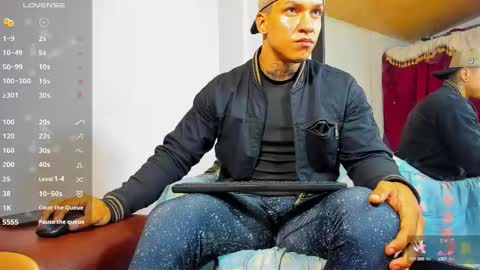 Snapshot of arnold_sexy_hot98 chatting on 02-28-25, 10:39 arnold sexy hot98 online show from 02-28-25, 10:39