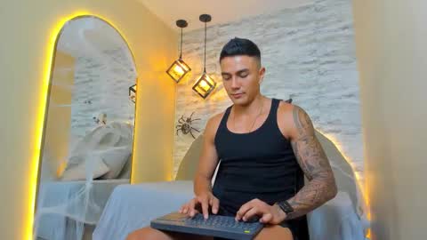 ARON BOLT online show from 10-18-25, 09:26