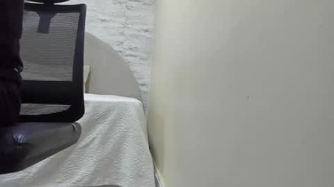 ARON BOLT online show from 02-11-26, 10:42