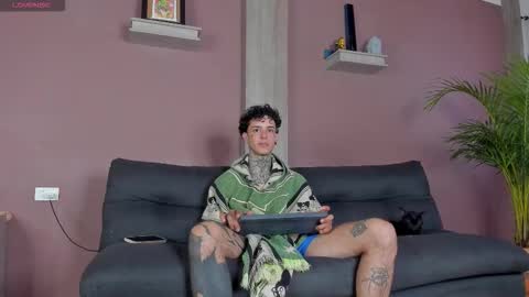 Aron ford online show from 11-23-25, 05:13