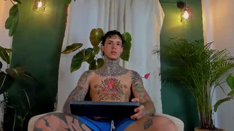 Snapshot of aron_ford chatting on 07-16-26, 10:27 Aron ford online show from 07-16-26, 10:27