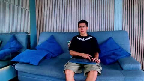 aron_pulse online show from 01-18-26, 02:21