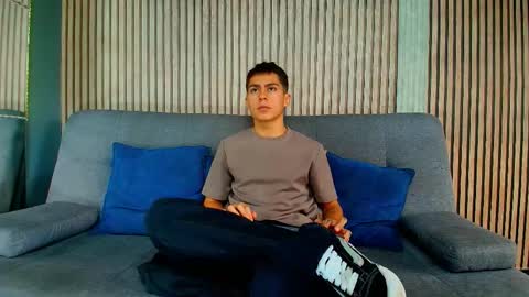 aron_pulse online show from 02-12-26, 01:39