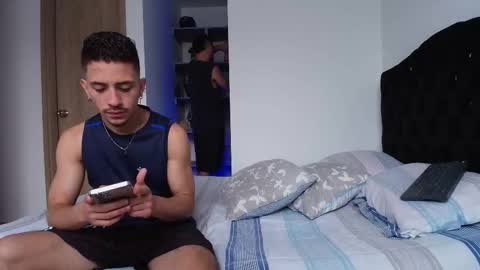 Snapshot of aron_santoro1 chatting on 01-09-26, 04:21 Aron Santoro online show from 01-09-26, 04:21