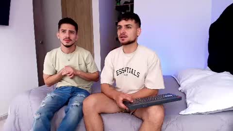Aron Santoro online show from 07-08-26, 03:16