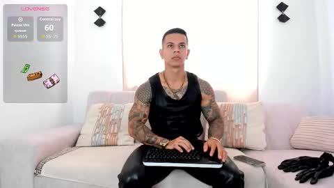 DarkMaster online show from 10-12-25, 01:43