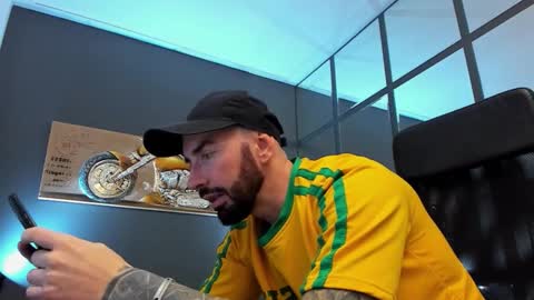 AronGrant online show from 11-13-25, 10:03