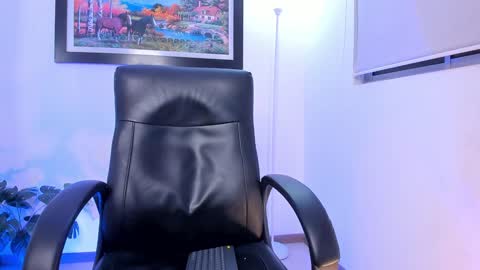 Snapshot of aroon_connor chatting on 12-31-24, 04:16   online show from 12-31-24, 04:16