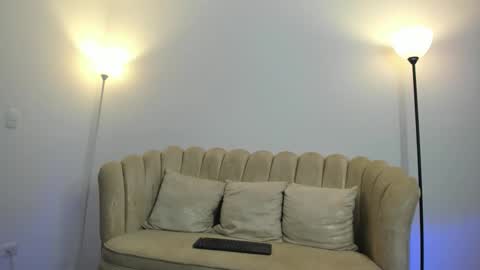 Snapshot of aroon_connor chatting on 09-26-25, 12:14   online show from 09-26-25, 12:14