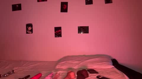 Snapshot of arrabellarome chatting on 12-21-25, 11:12 Arrabella online show from 12-21-25, 11:12