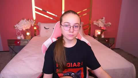 arrinawair online show from 12-15-25, 08:51