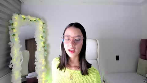 Lia Rose online show from 02-16-25, 01:58
