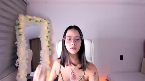 Lia Rose online show from 02-17-25, 01:47