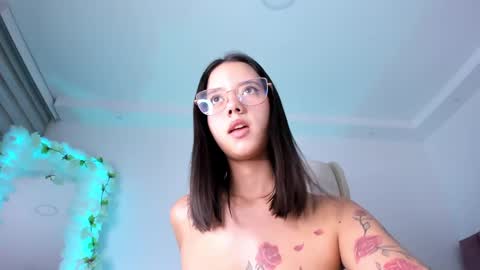 Lia Rose online show from 03-01-25, 05:09