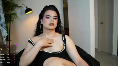 Snapshot of artechloe chatting on 07-21-26, 02:47 Chloe online show from 07-21-26, 02:47