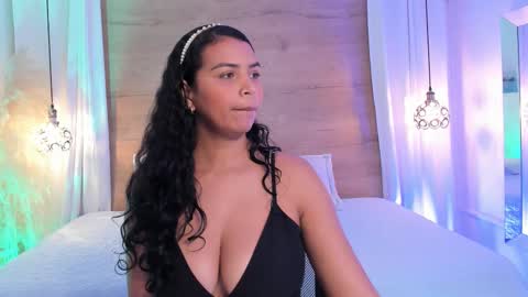 arteemisaa online show from 10-31-25, 07:48