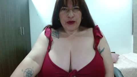 Snapshot of artemisa_bbloom chatting on 01-17-26, 11:48 Christy. online show from 01-17-26, 11:48