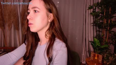 Lina online show from 01-27-25, 11:43