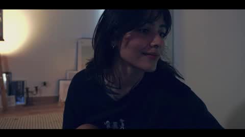 Linda  independent model artgeea online show from 06-04-26, 10:16