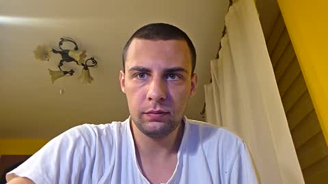 A online show from 10-19-25, 09:48