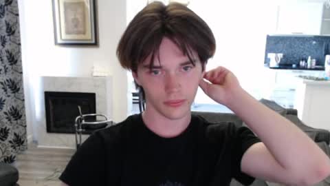 Snapshot of arthur__king chatting on 05-11-26, 02:45 Arthur online show from 05-11-26, 02:45