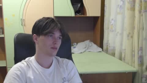 Snapshot of arthur__king chatting on 06-17-26, 12:50 Arthur online show from 06-17-26, 12:50