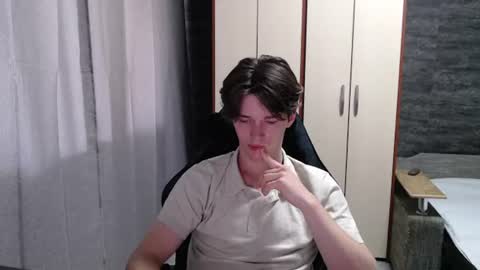 Snapshot of arthur__king chatting on 07-14-26, 01:06 Arthur online show from 07-14-26, 01:06