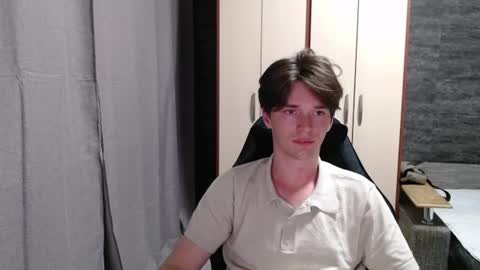 Snapshot of arthur__king chatting on 07-15-26, 01:05 Arthur online show from 07-15-26, 01:05