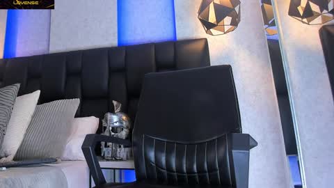 Snapshot of arthurlam chatting on 01-15-25, 08:58 Arthur online show from 01-15-25, 08:58