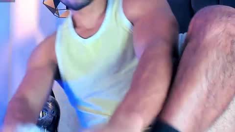 Snapshot of arthurlam chatting on 09-29-25, 01:00 Arthur online show from 09-29-25, 01:00