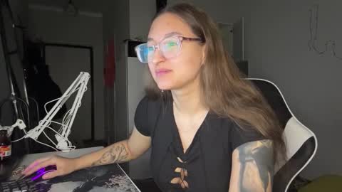 Snapshot of arthurmomaya chatting on 02-27-26, 03:34 Mia online show from 02-27-26, 03:34