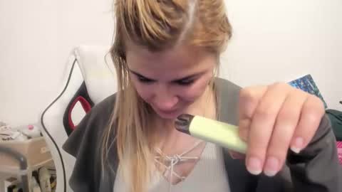 MIA online show from 10-19-25, 11:16