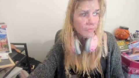 MIA online show from 04-17-26, 10:35