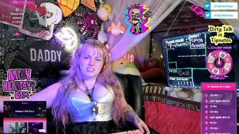 ArtsyHeartsyy online show from 04-04-26, 01:04