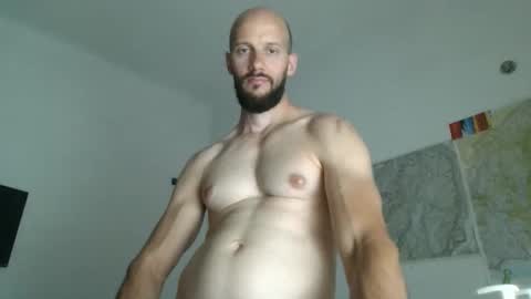 Snapshot of artur833 chatting on 05-26-26, 07:32 artur833 online show from 05-26-26, 07:32