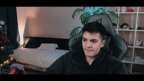 Artur Cumalot online show from 12-18-24, 10:08