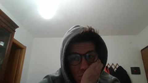 Snapshot of arturpaulval chatting on 02-19-26, 06:26 arturpaulval online show from 02-19-26, 06:26