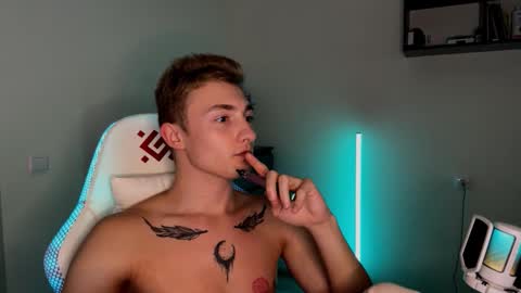 arturr_scott online show from 11-12-25, 11:10