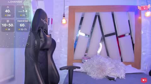 Ary Cooper online show from 10-24-25, 12:34