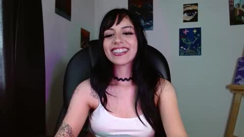 Snapshot of ary_pieerce chatting on 03-05-26, 08:38 Independent Model online show from 03-05-26, 08:38